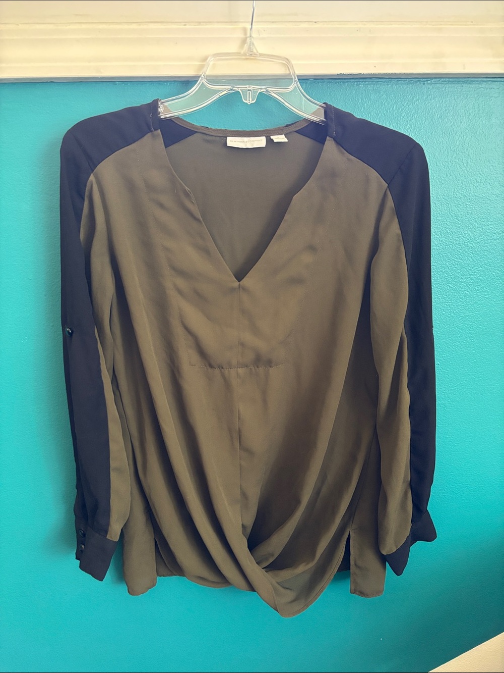 New York & Company Olive Green and Black V-Neck Long Sleeve Blouse